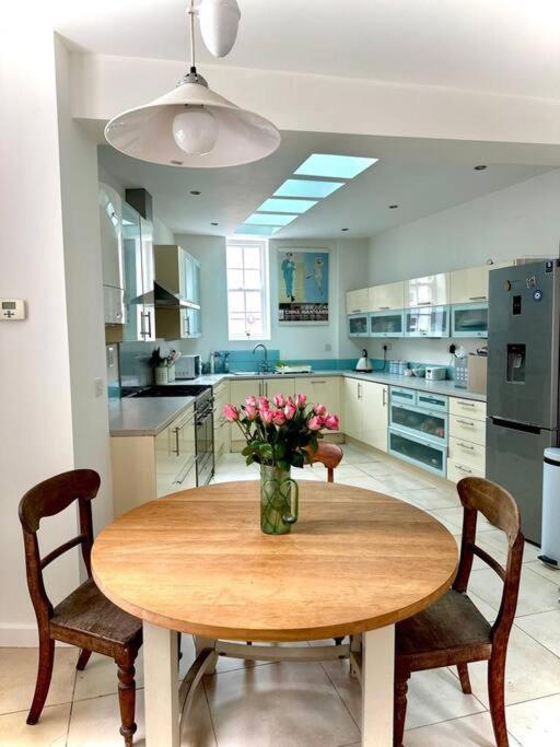 Villa Large Georgian House In Heart Of Exeter Extérieur photo